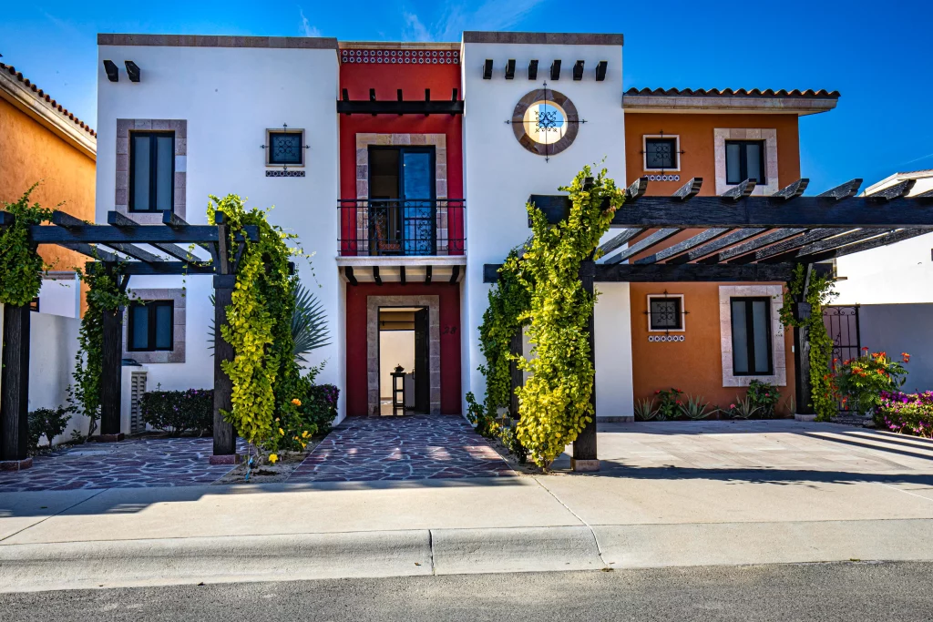 Modern Homes in Quivira