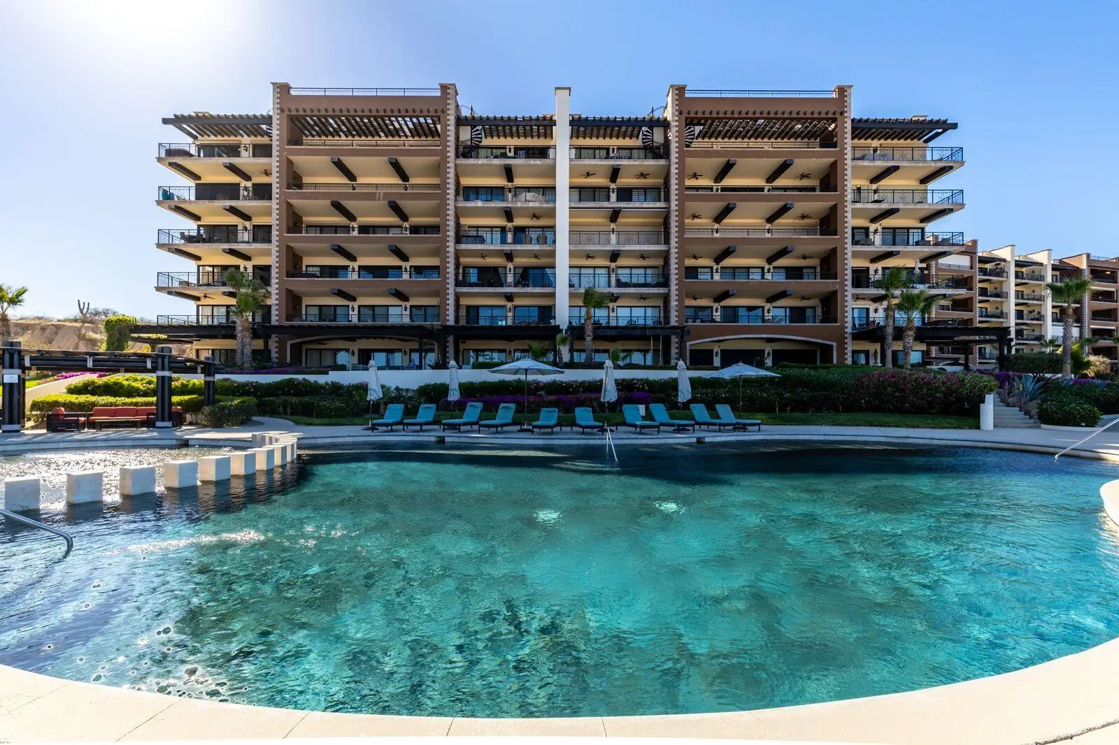 Luxury golf course residence in Quivira Cabo with fairway and
ocean views
